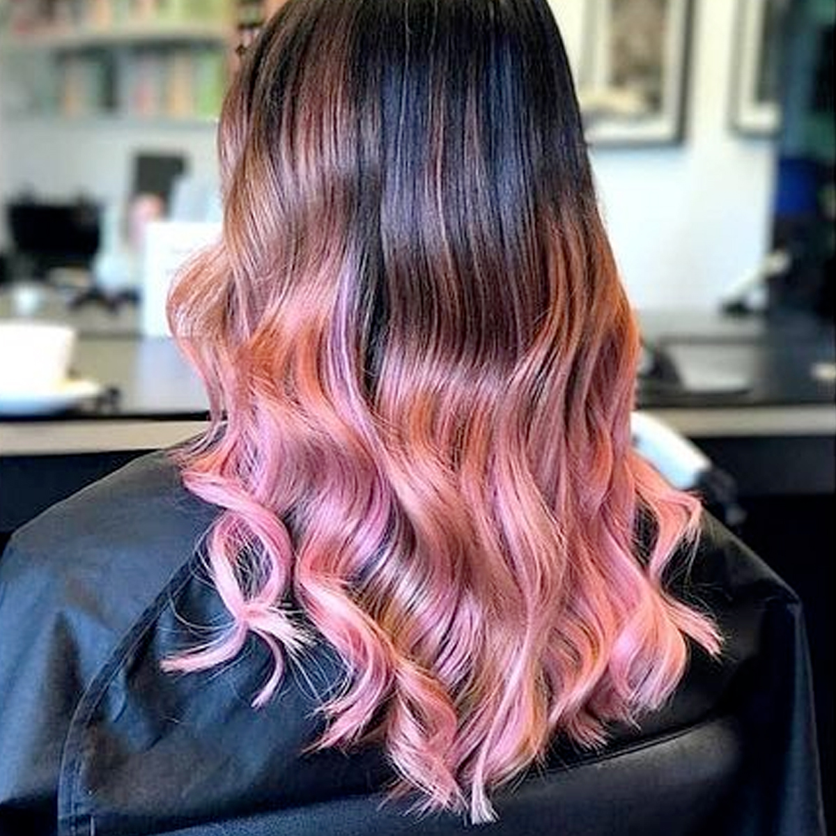 Pink hair extensions: ombre trend, mermaid color, pastel and light