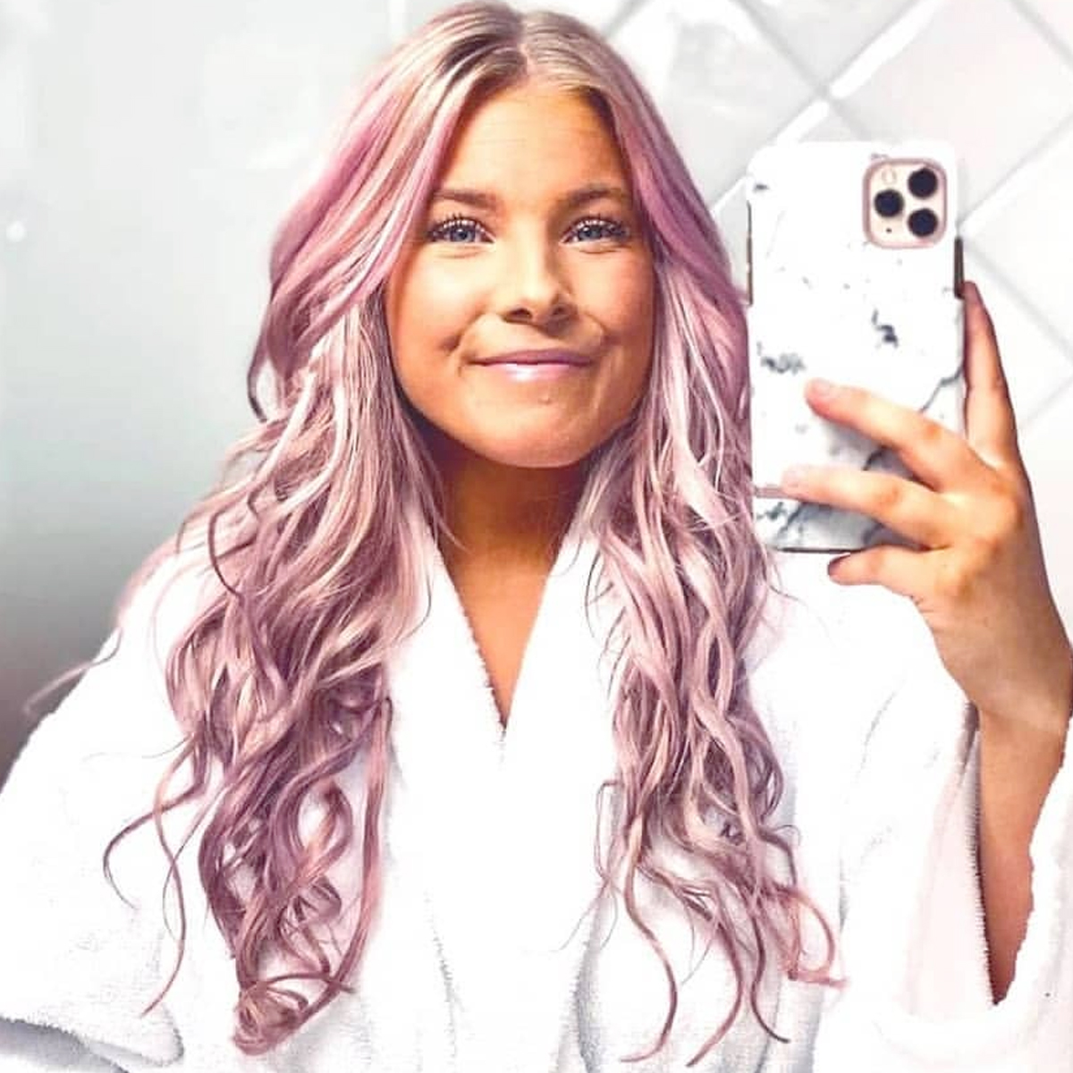 FINALLY DYING MY HAIR PINK !!! - YouTube